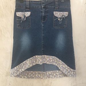Gasoline VTG Boho Floral Denim Skirt (17"x2 Waist)